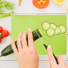Durable Plastic Cutting Board Set, Chopping Board Plastic, for Vegetable Meat or Cheese | Dishwasher Safe | Pair of MD Protective Gloves
